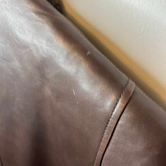 Andrew Marc brown leather fur lined jacket. Only worn a handful of times. - Picture 9 of 11